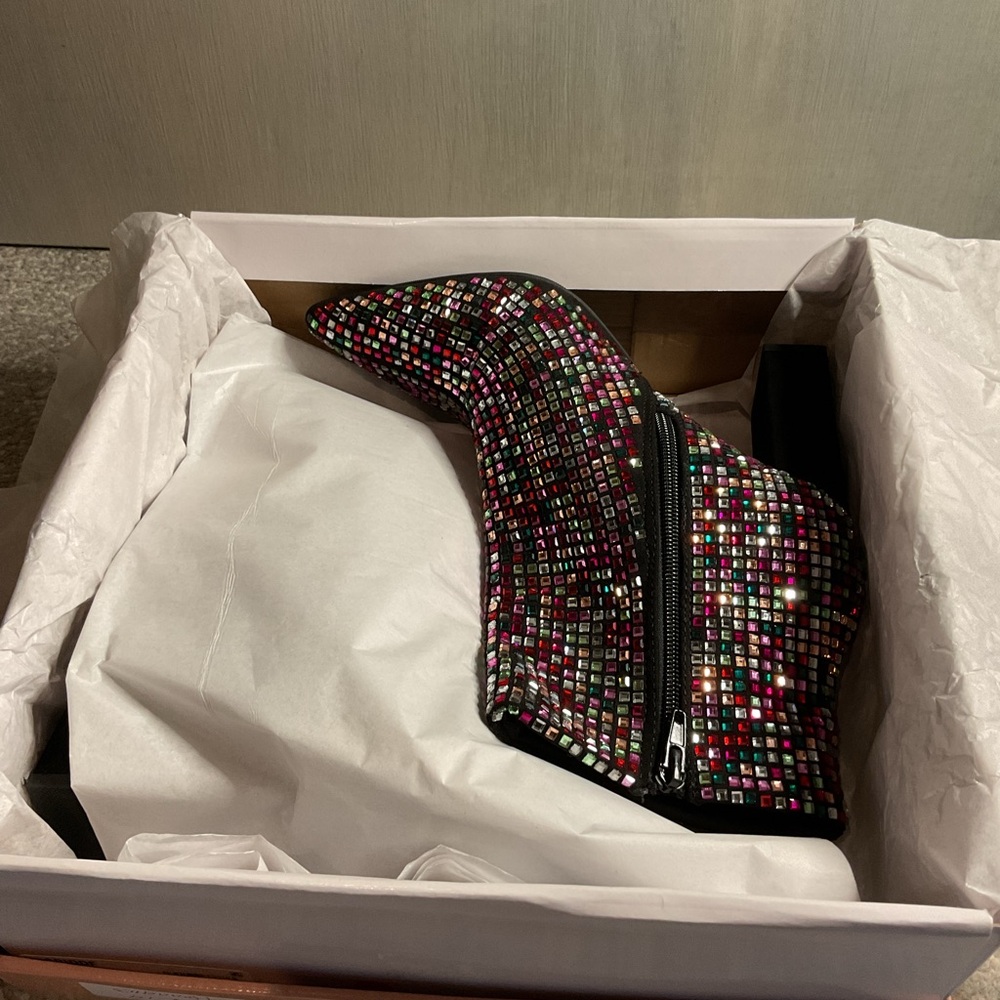 Wild Pair Ingrid Multi-Color Rhinestone Bling Ankle Booties - NIB - Size 8 - Picture 14 of 16